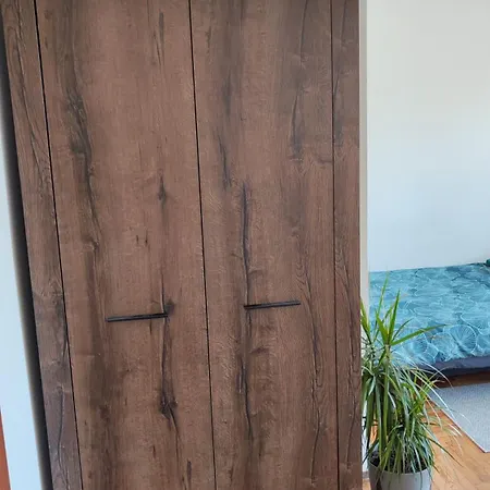 Aparthotel In An *